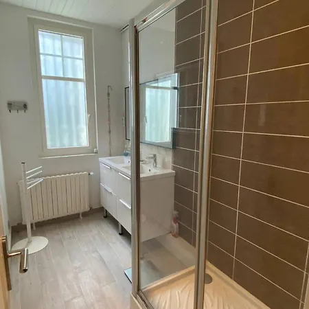 A 350 M De La Plage, Superbe T3 Renove Avec Terrasse Et Jardin, Quartier Calme, Internet Inclus - Fr-1-433-92 Αρασόν